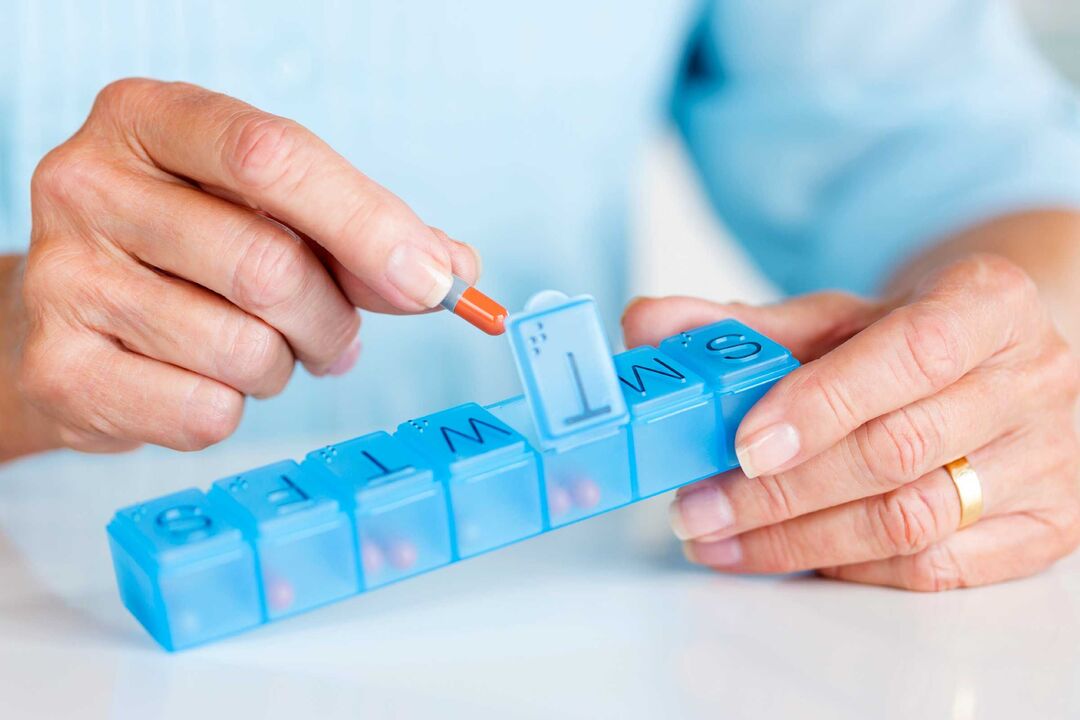 prescrire des médicaments antibactériens pour le traitement de la prostatite